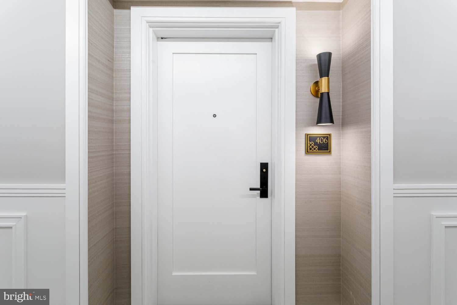 6718 LOWELL AVENUE 406