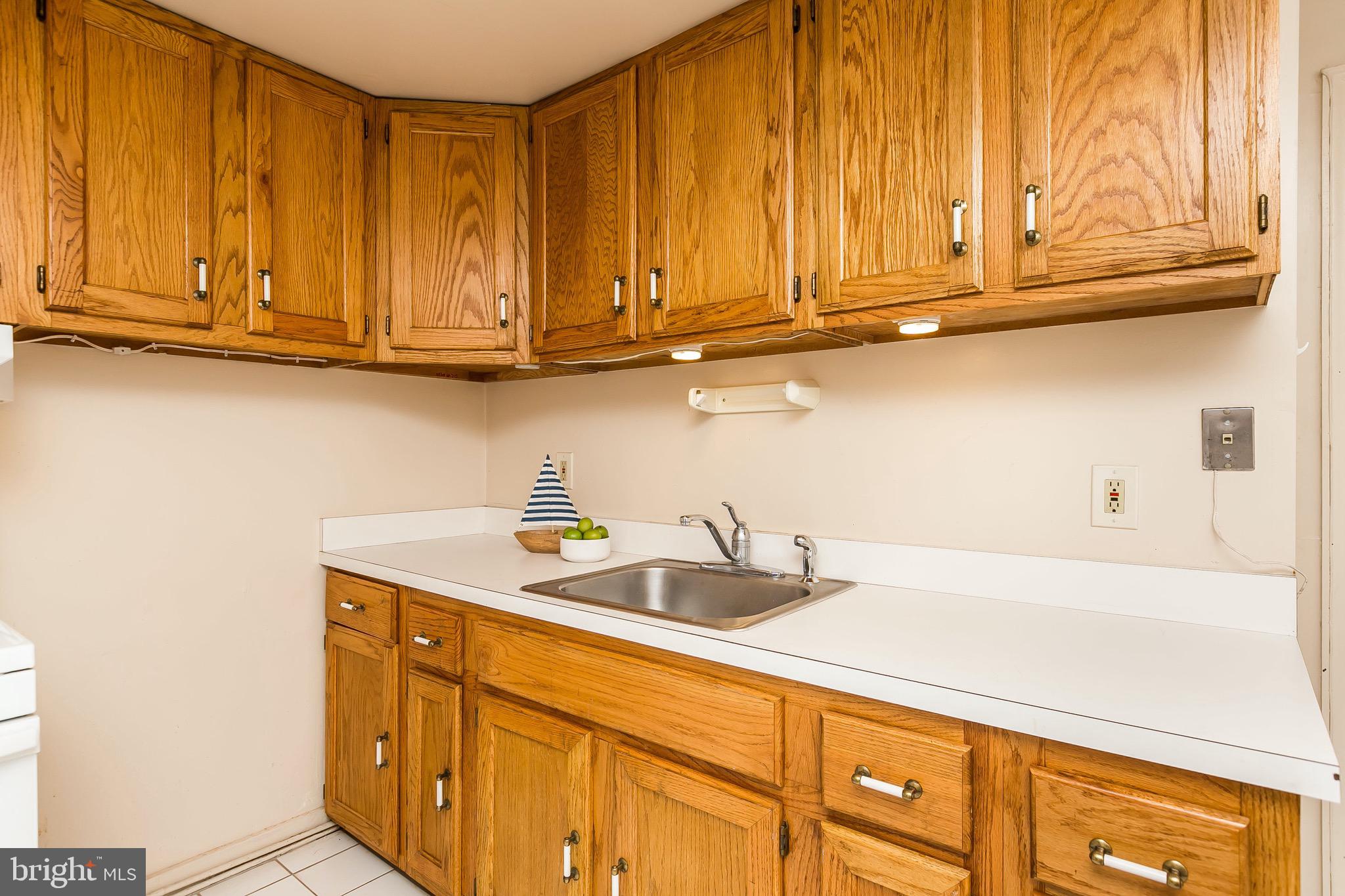 FEDERAL HILL HISTORIC DISTRICT - Residential Lease