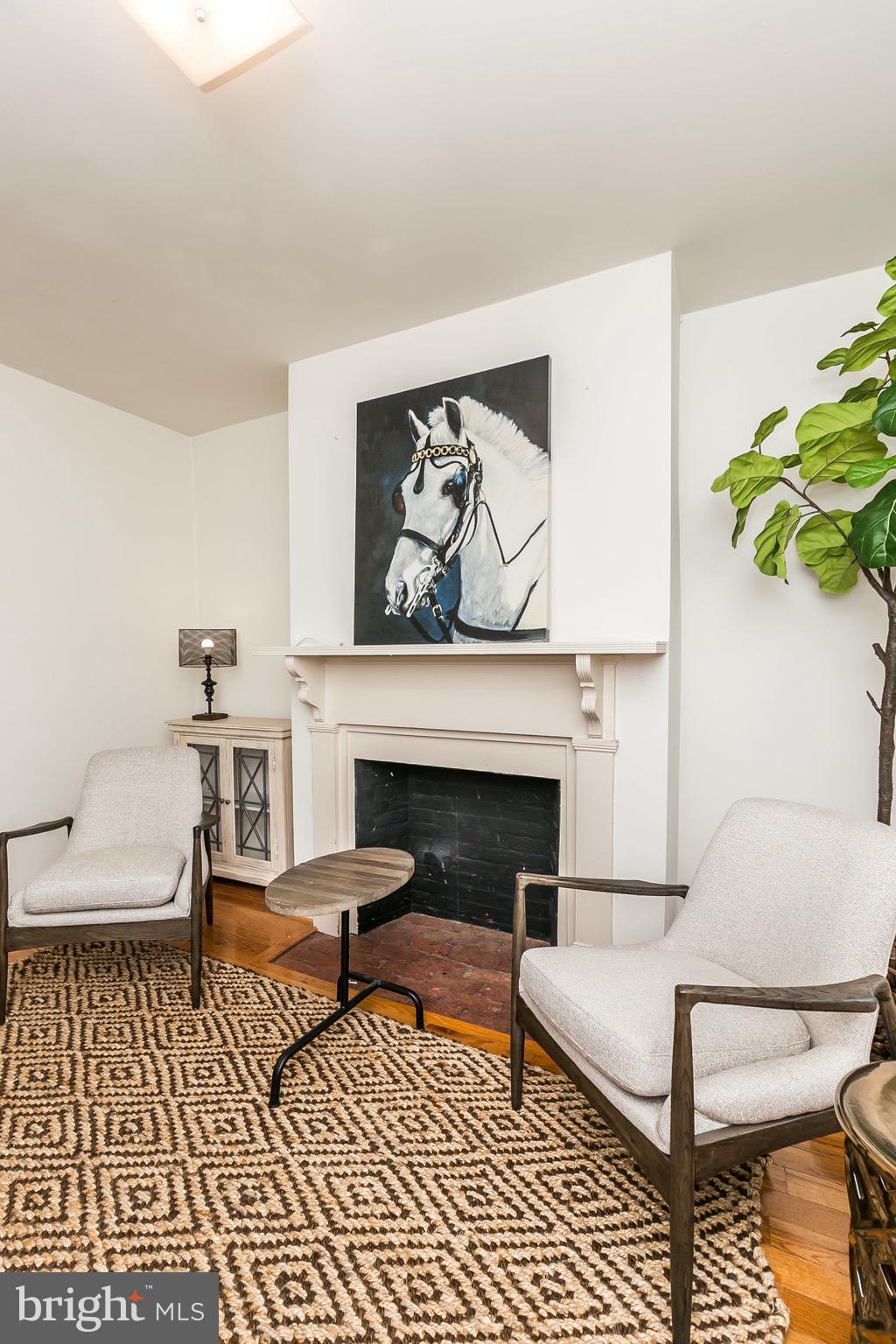 FEDERAL HILL HISTORIC DISTRICT - Residential Lease
