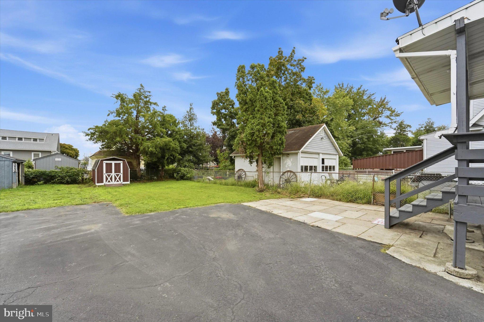 129 N LLANWELLYN AVENUE