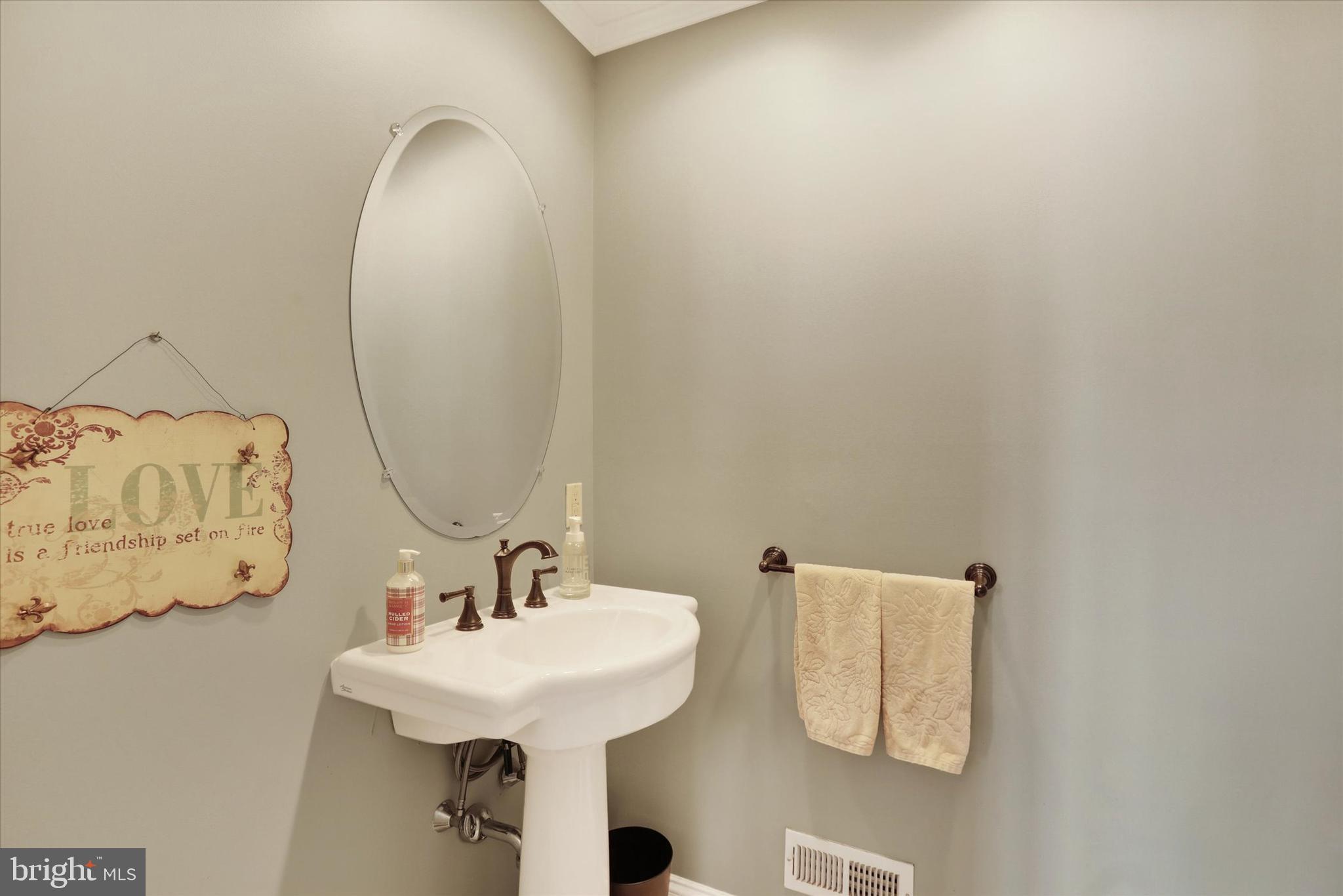 CLEARVIEW ESTS - Residential