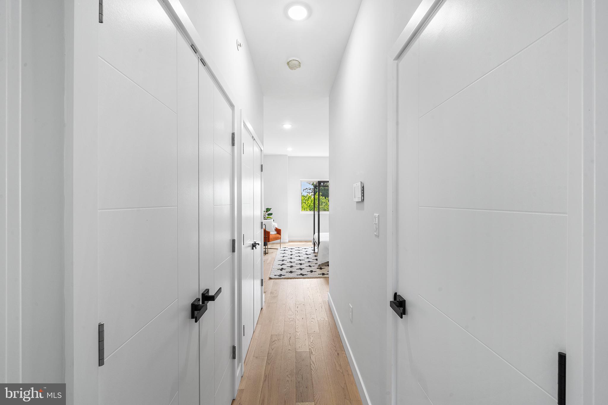 OLDE KENSINGTON - Residential Lease