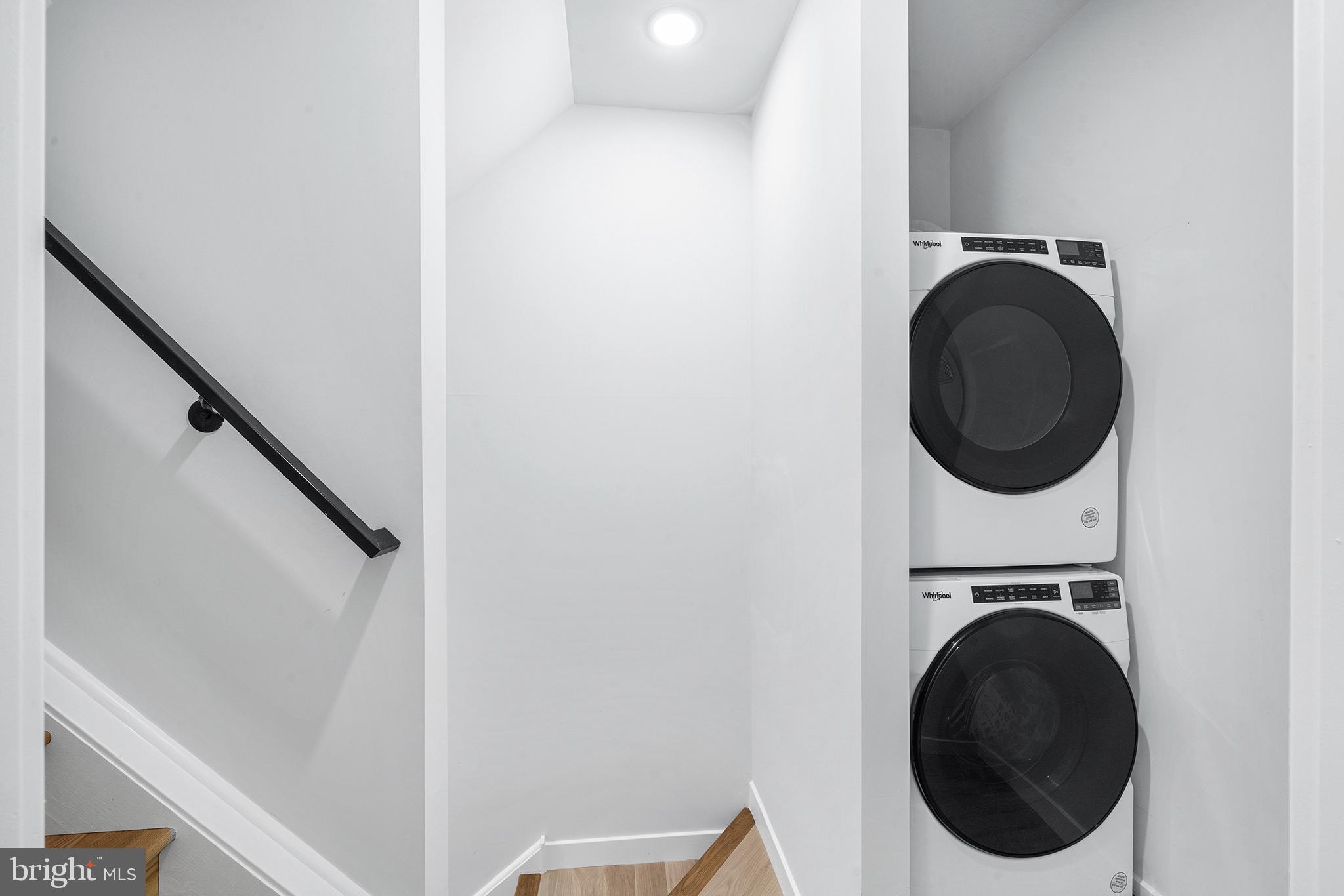 OLDE KENSINGTON - Residential Lease