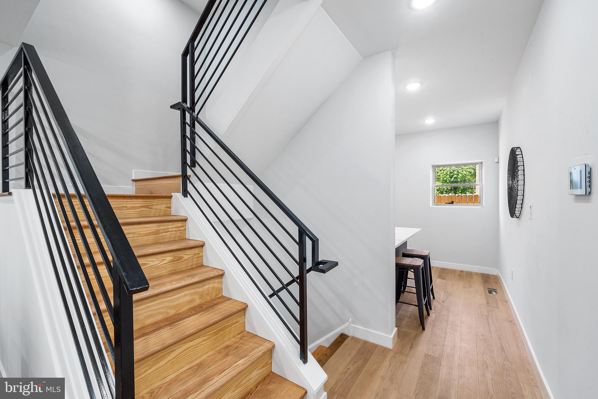 OLDE KENSINGTON - Residential Lease