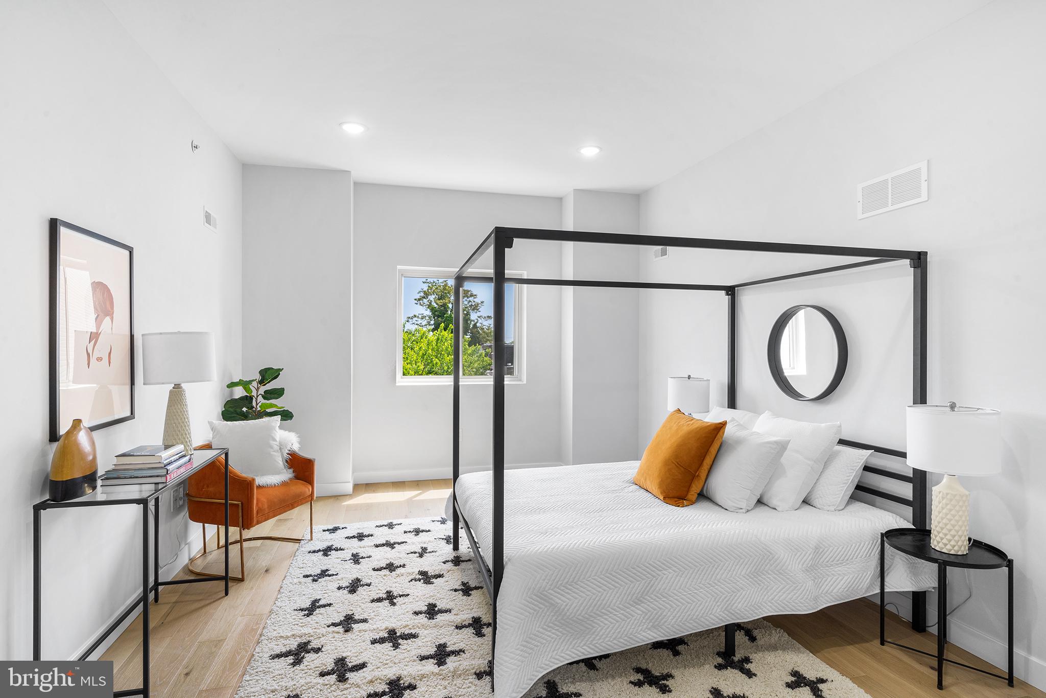 OLDE KENSINGTON - Residential Lease