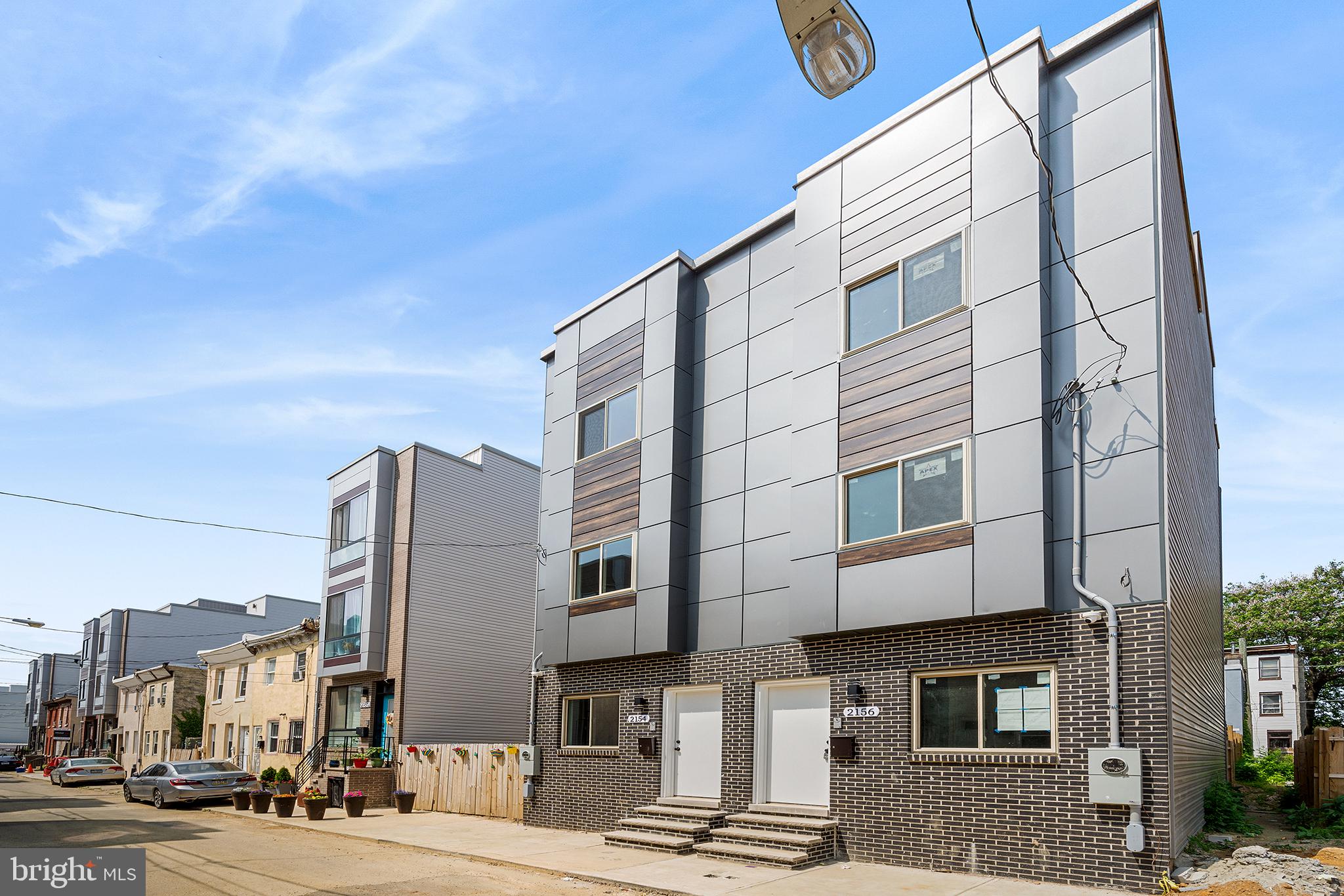 OLDE KENSINGTON - Residential Lease