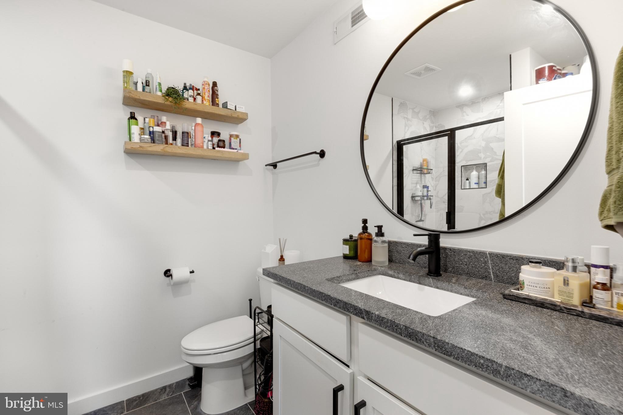 CENTER CITY - Residential Lease