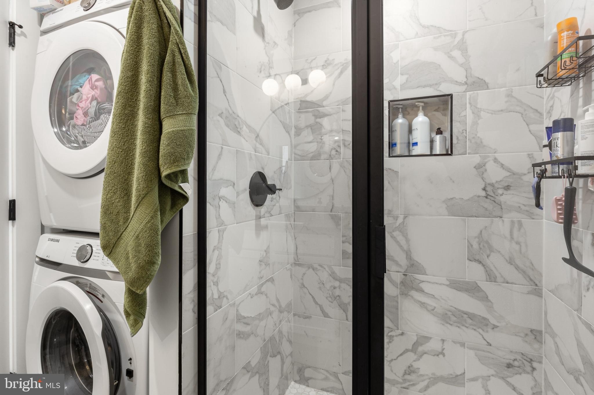 CENTER CITY - Residential Lease