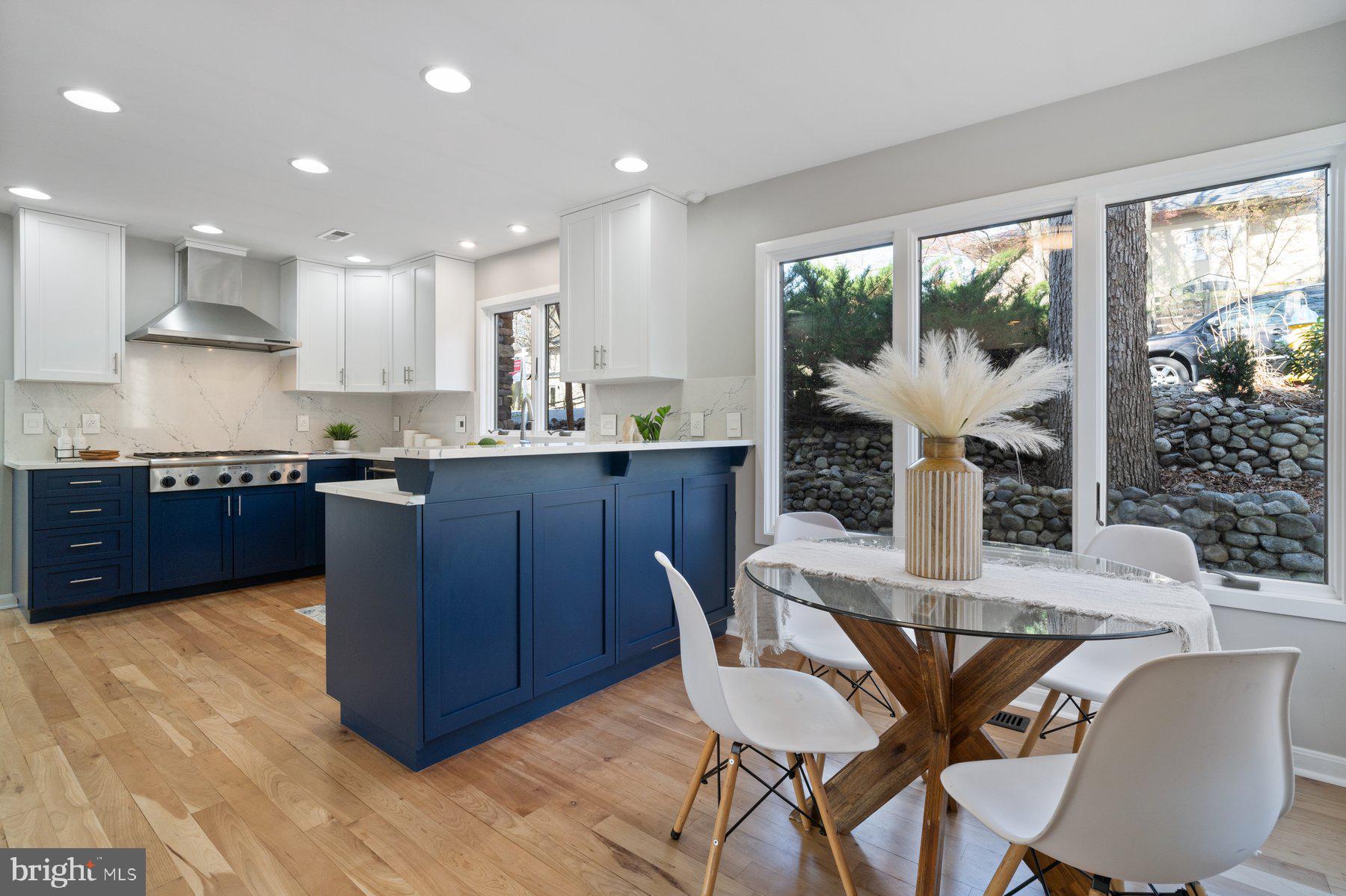 WOODRIDGE - Residential