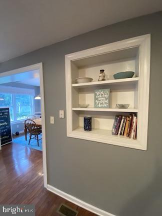 FRANKLIN MANOR BEACH - Residential Lease