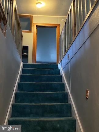 FRANKLIN MANOR BEACH - Residential Lease