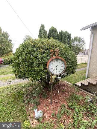 FRANKLIN MANOR BEACH - Residential Lease