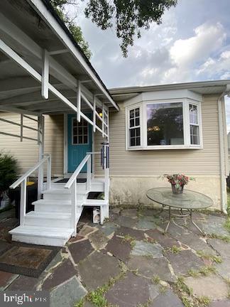 FRANKLIN MANOR BEACH - Residential Lease