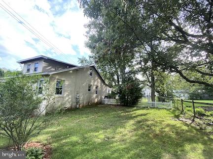 FRANKLIN MANOR BEACH - Residential Lease