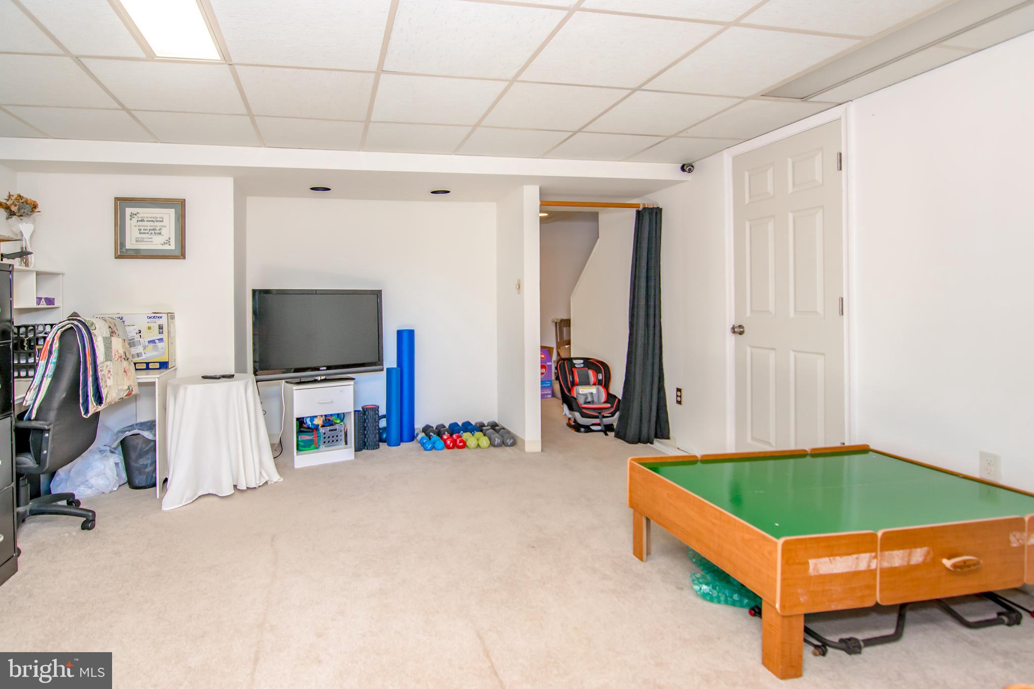 FAIRBROOK - Residential