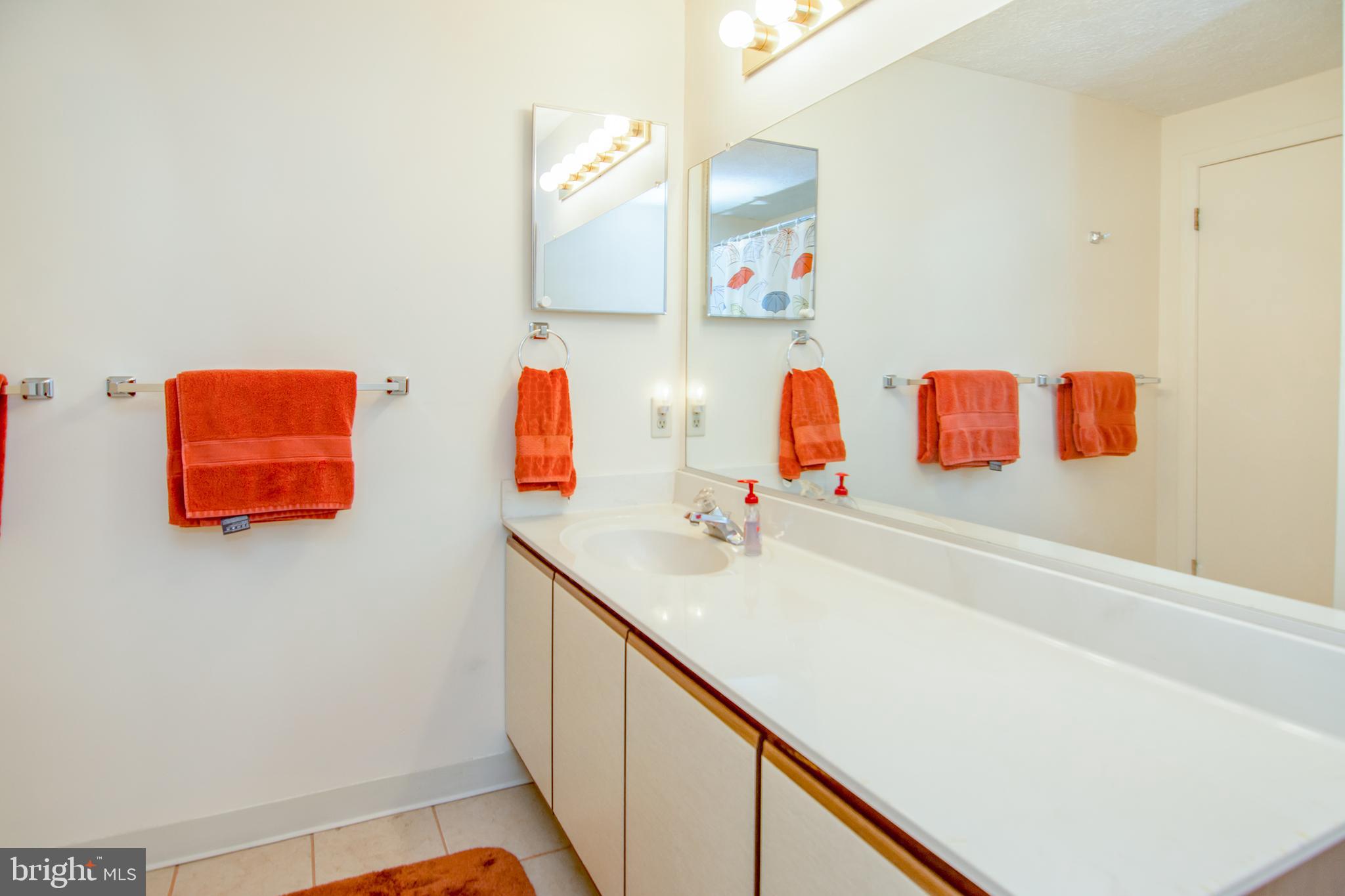 FAIRBROOK - Residential