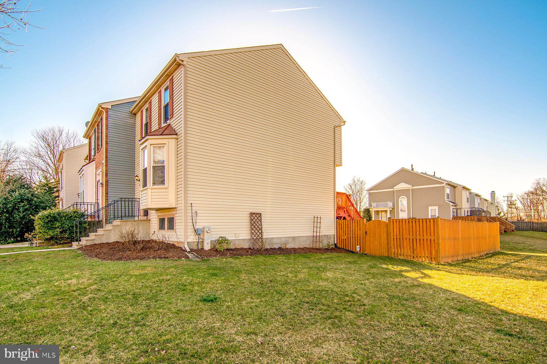 FAIRBROOK - Residential