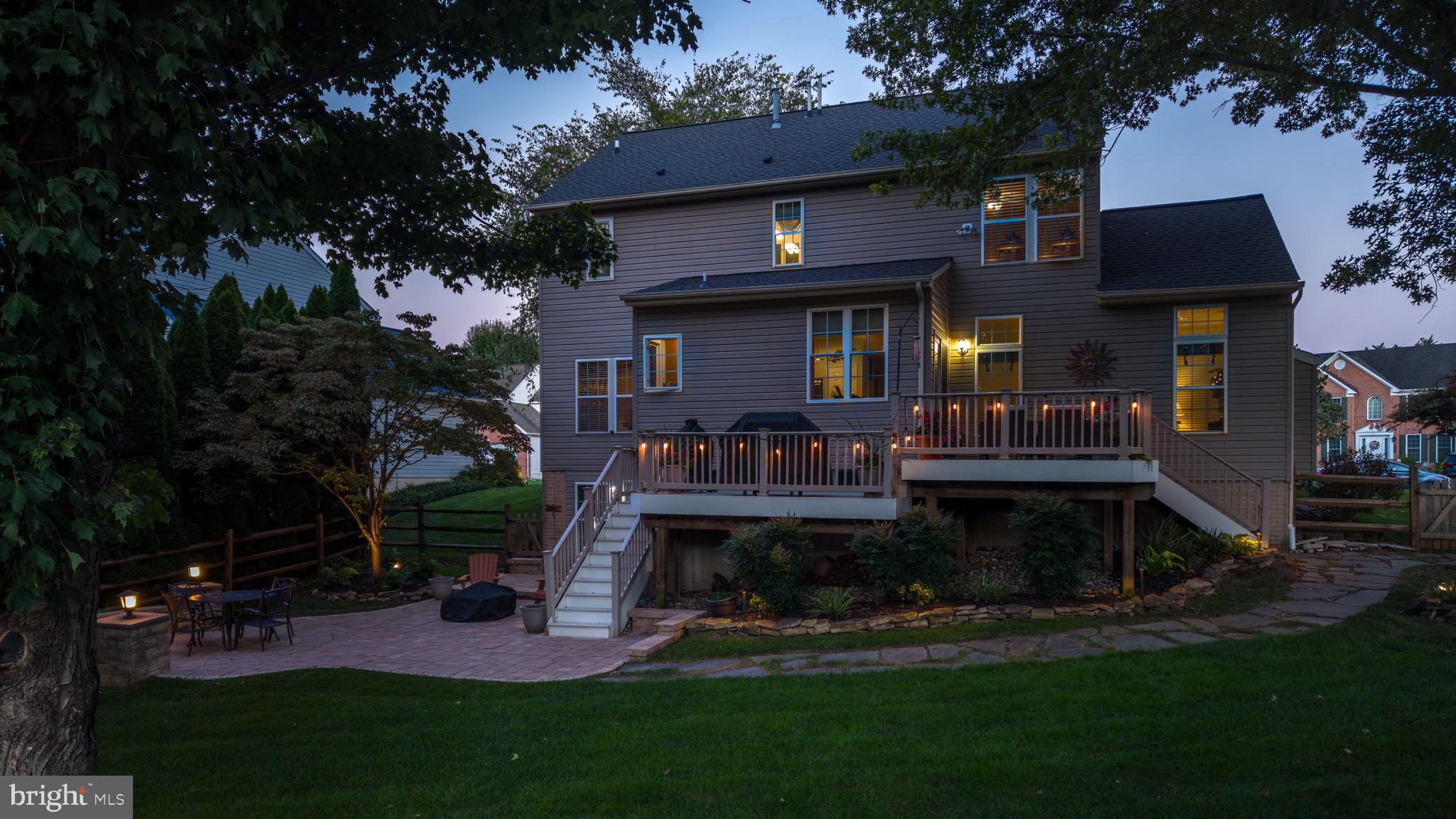 2210 AUTUMN GLOW COURT
