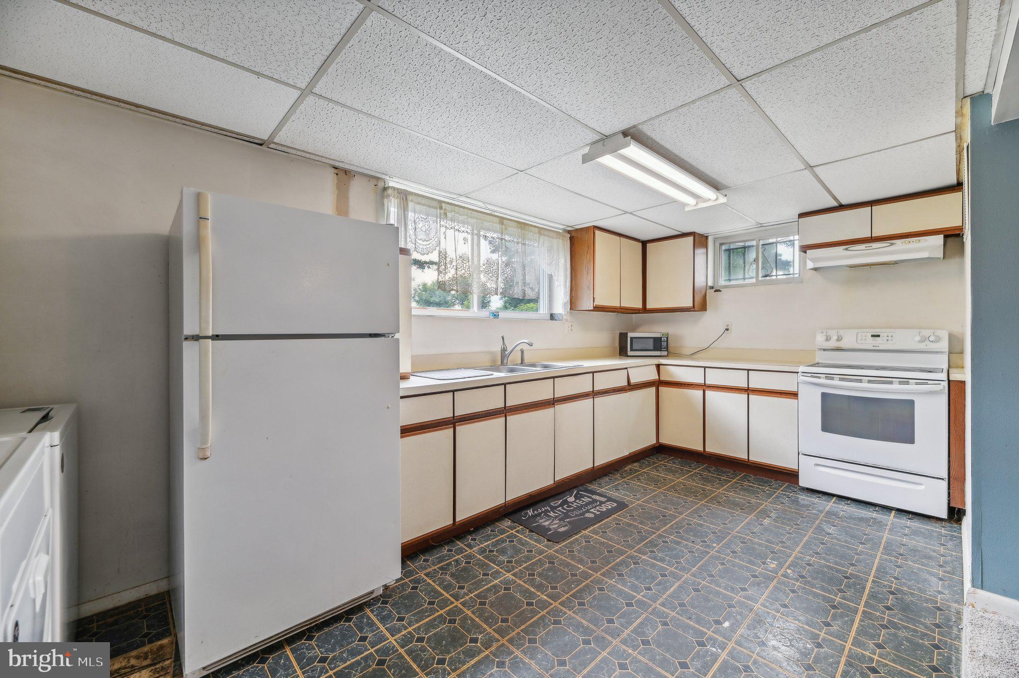 AUTH VILLAGE - Residential