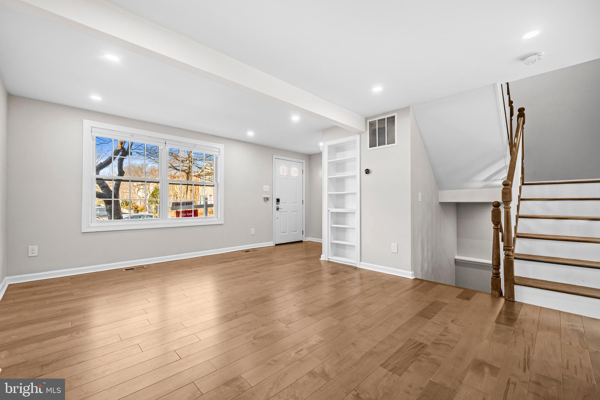 COURTS OF TYSONS - Residential