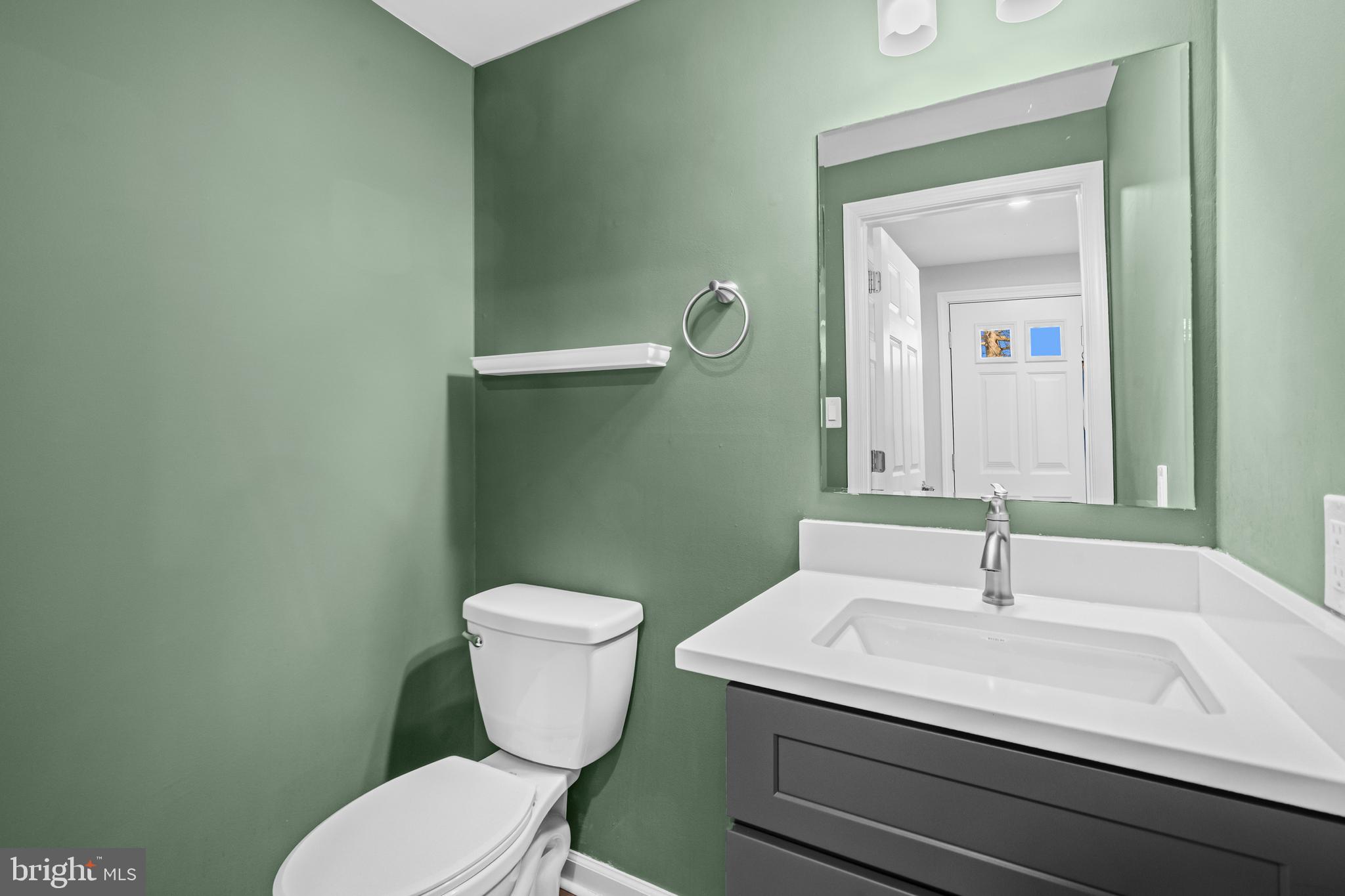 COURTS OF TYSONS - Residential