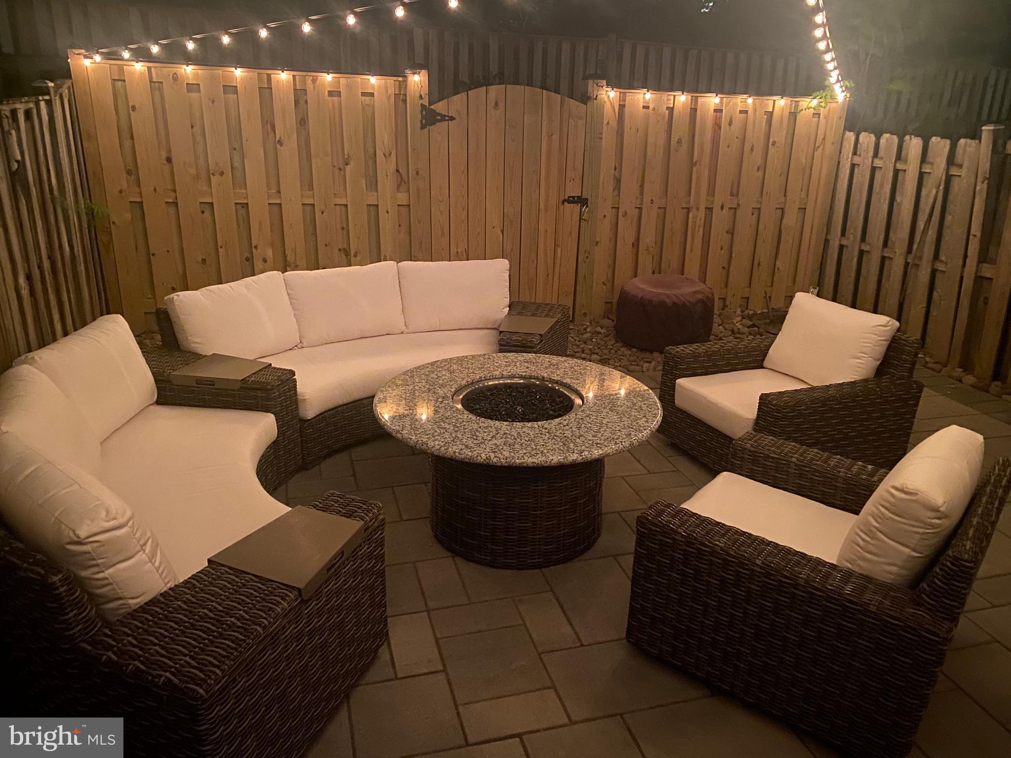 7941 TYSON OAKS CIRCLE