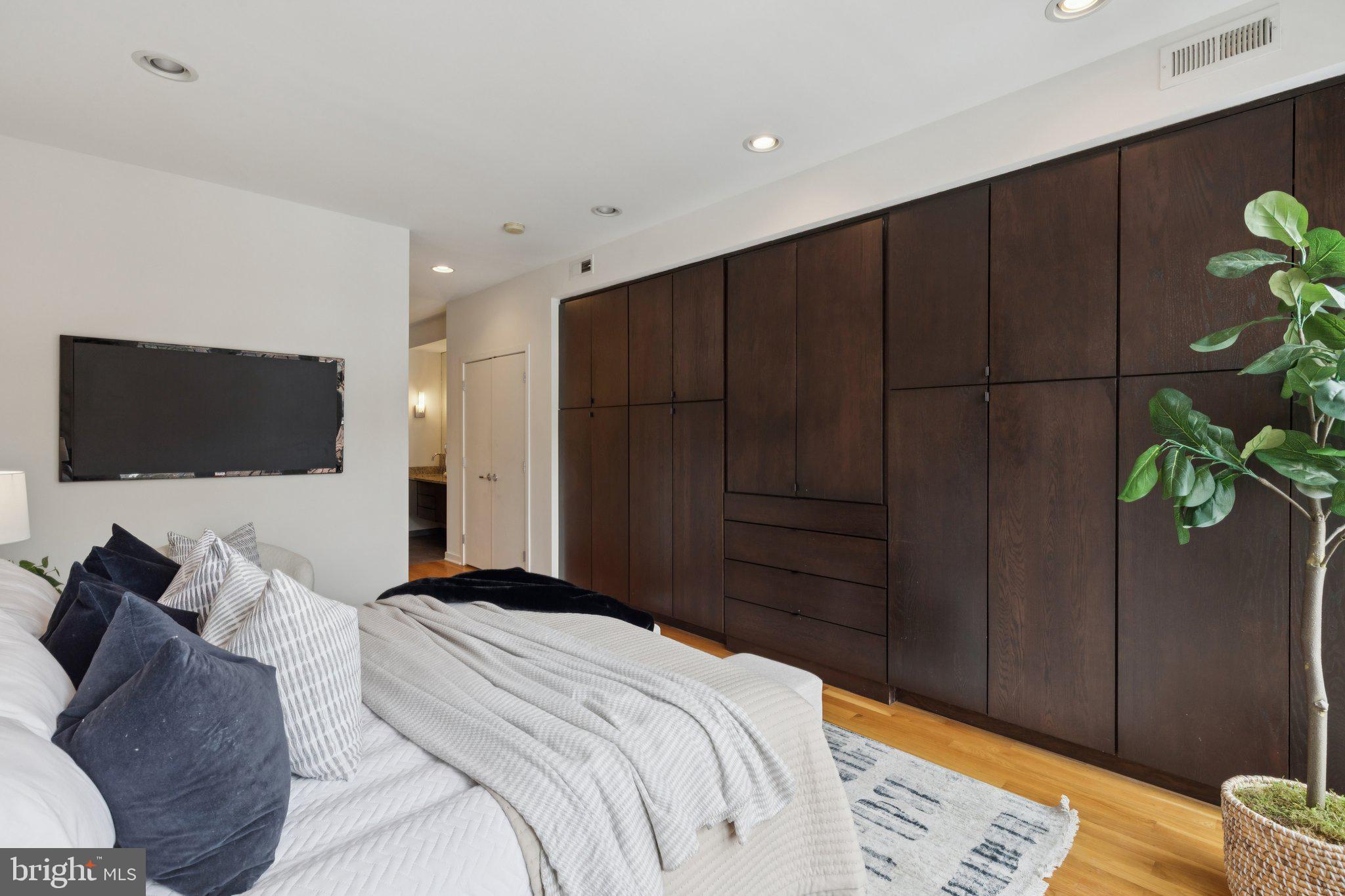 FITLER SQUARE - Residential