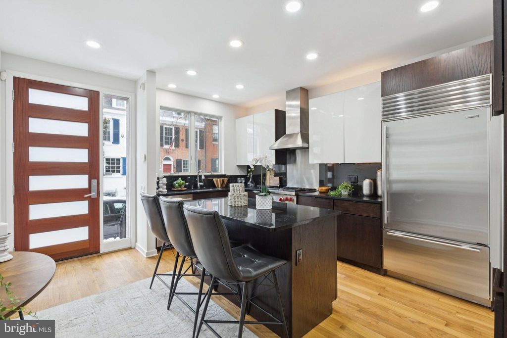 Photo of 2414 Pine Street, PHILADELPHIA, PA 19103 (MLS # PAPH2583498)