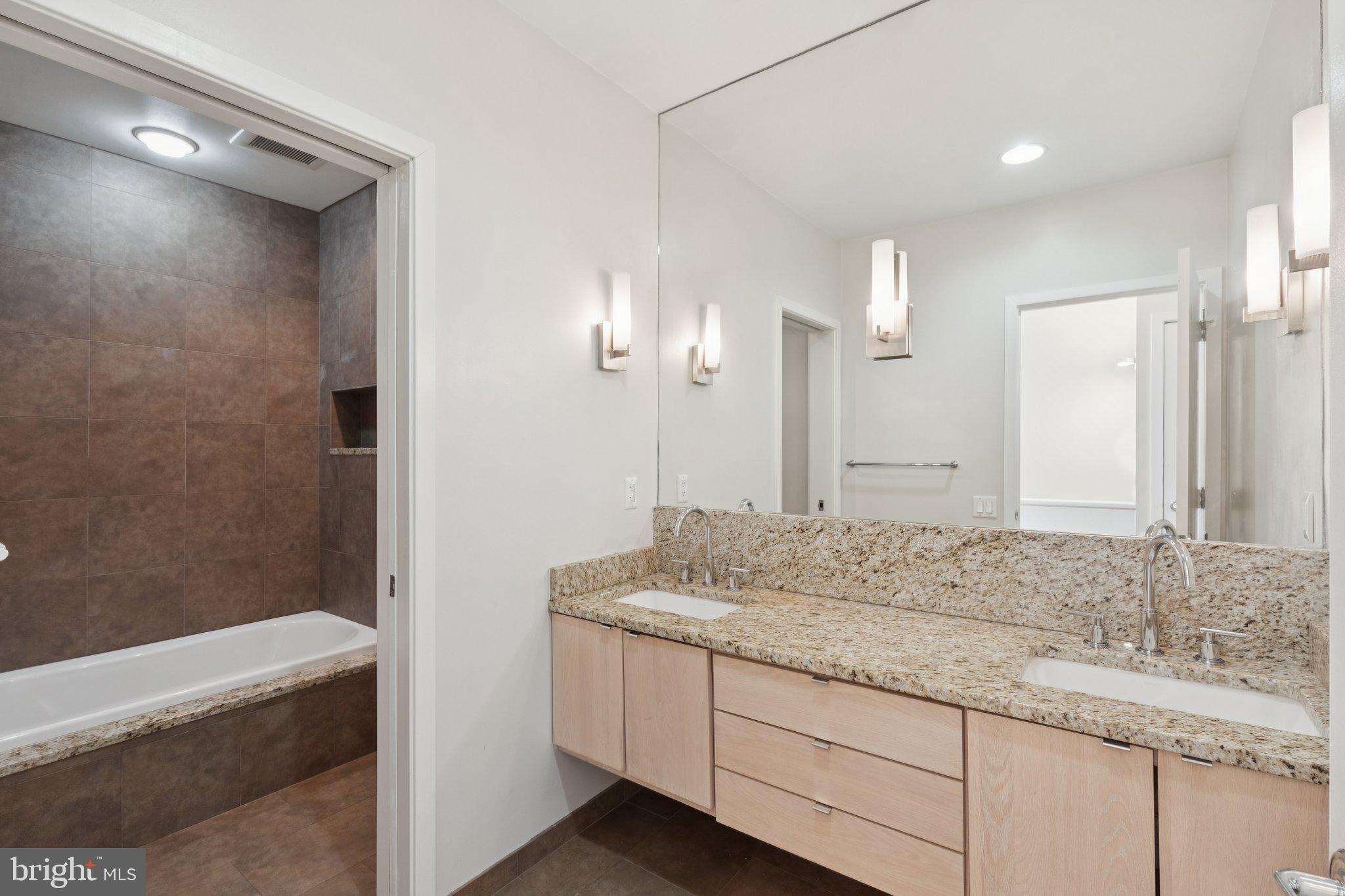 FITLER SQUARE - Residential