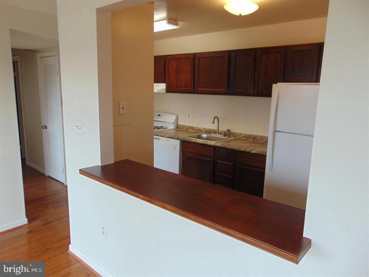 OCCOQUAN RIDGE CONDO - Residential Lease