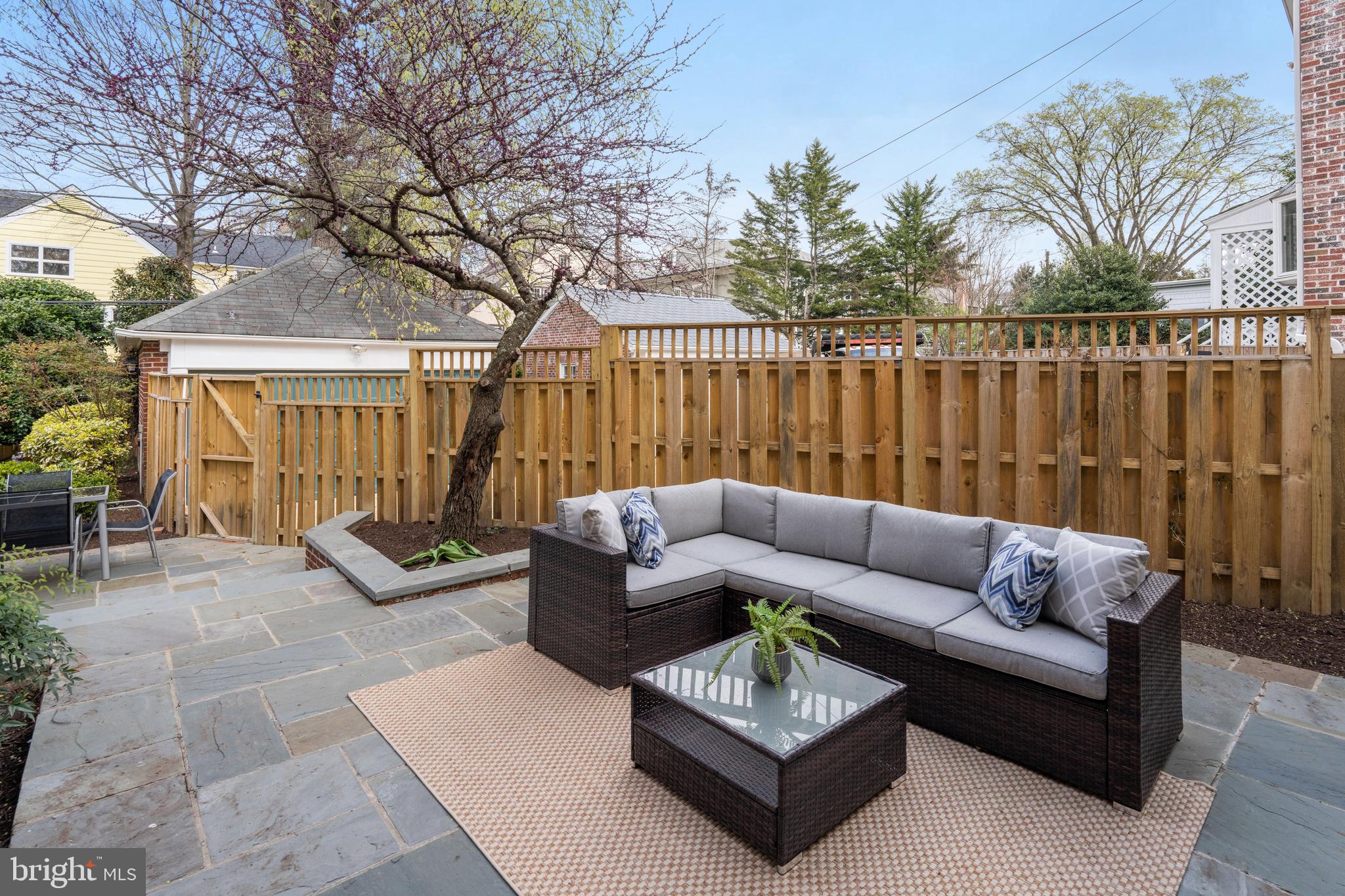 CHEVY CHASE VILLAGE - Residential