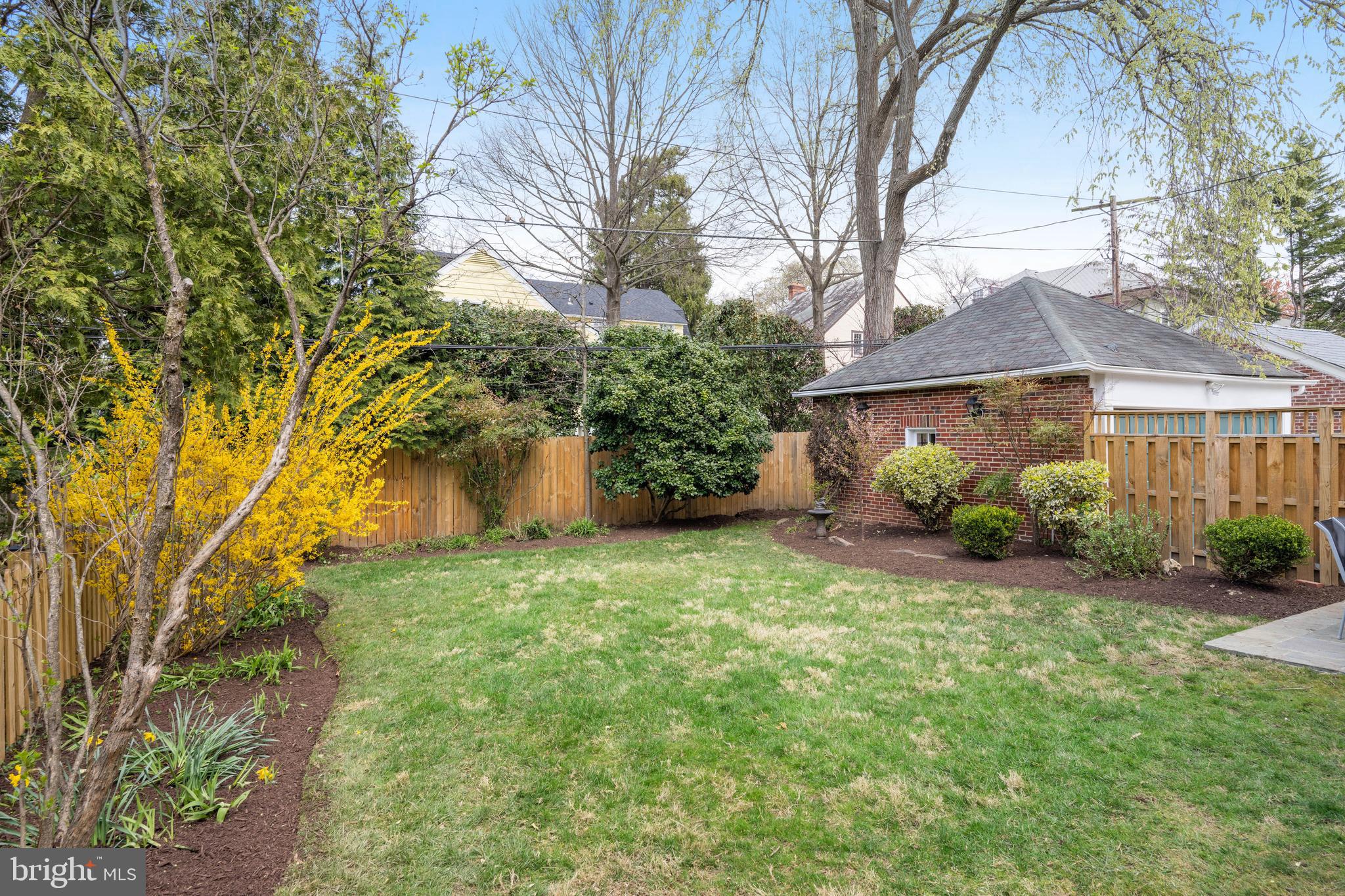 CHEVY CHASE VILLAGE - Residential