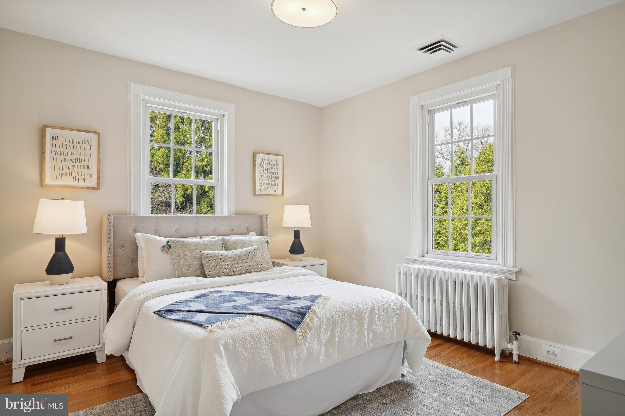 CHEVY CHASE VILLAGE - Residential