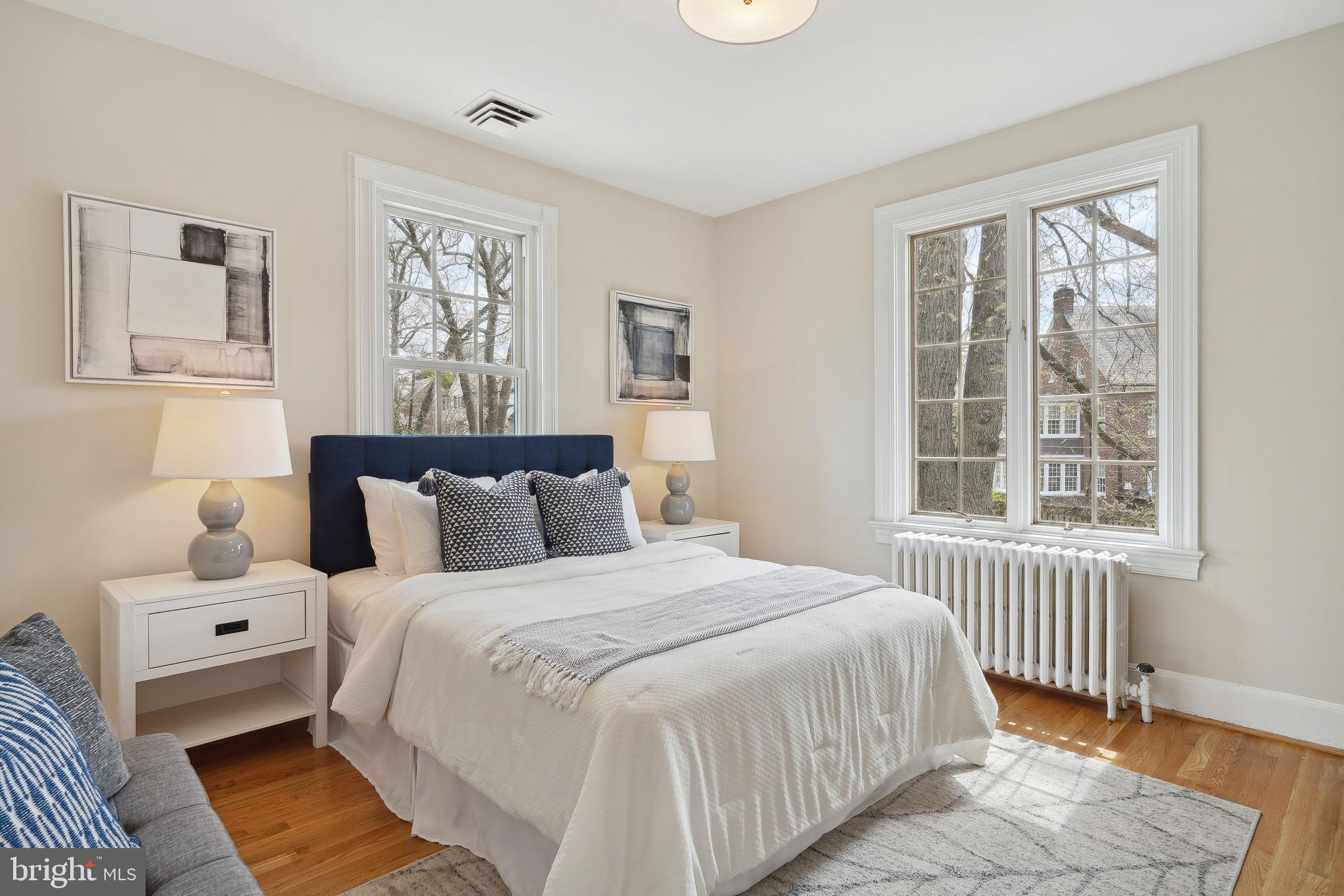 CHEVY CHASE VILLAGE - Residential