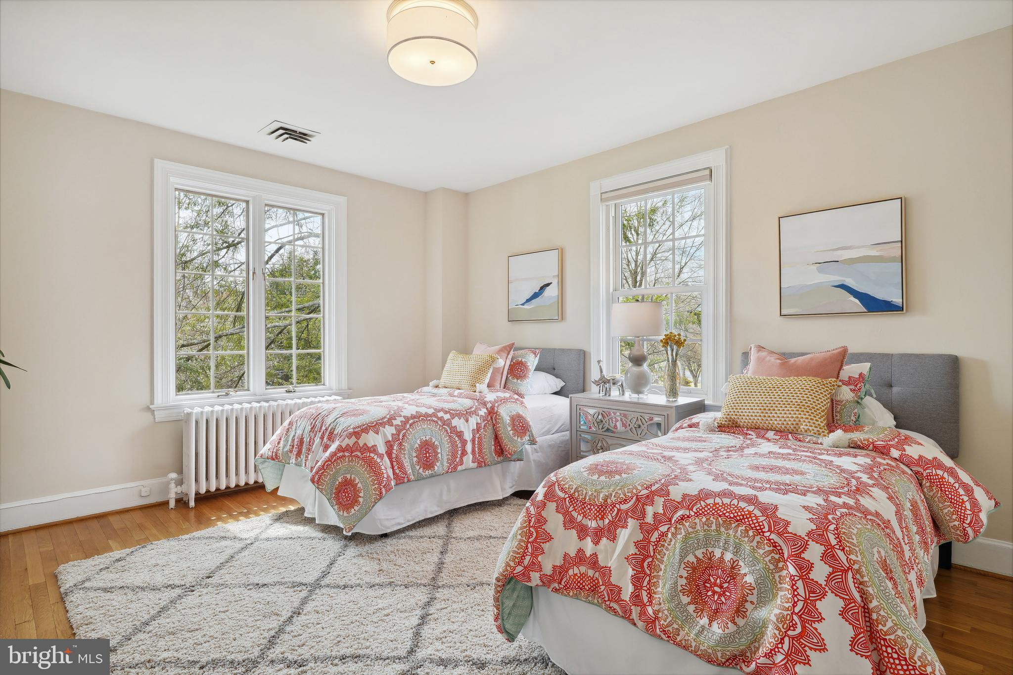 CHEVY CHASE VILLAGE - Residential