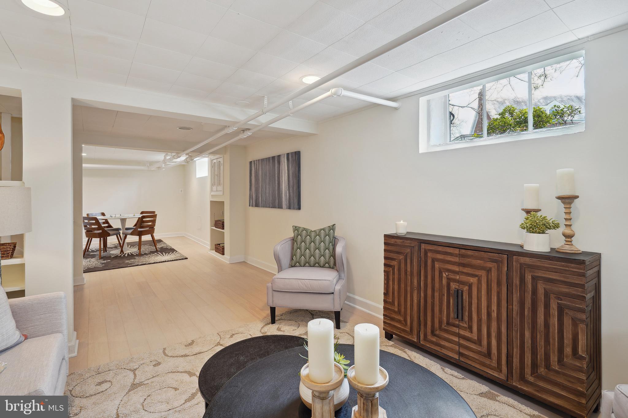 CHEVY CHASE VILLAGE - Residential