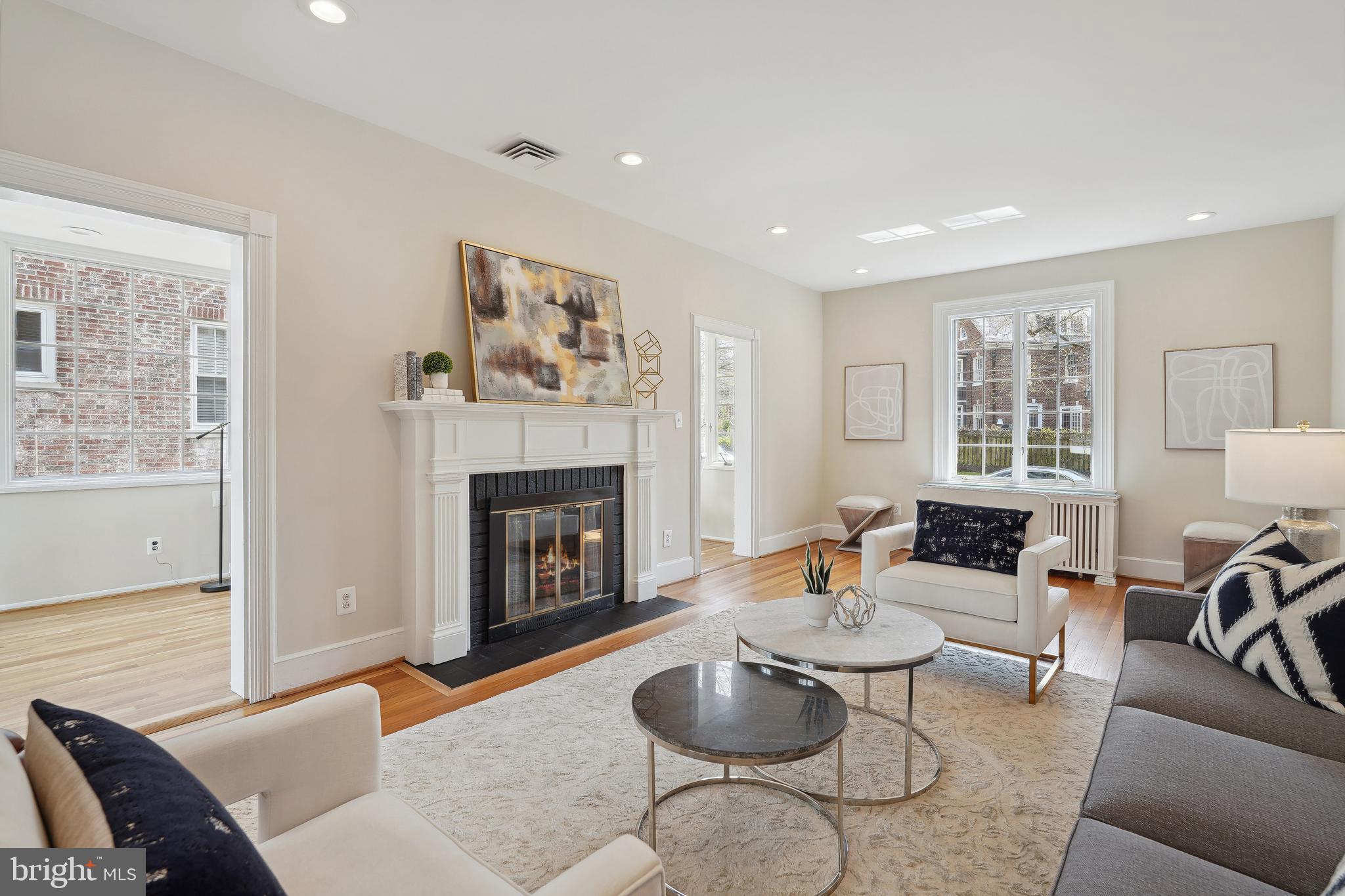 CHEVY CHASE VILLAGE - Residential