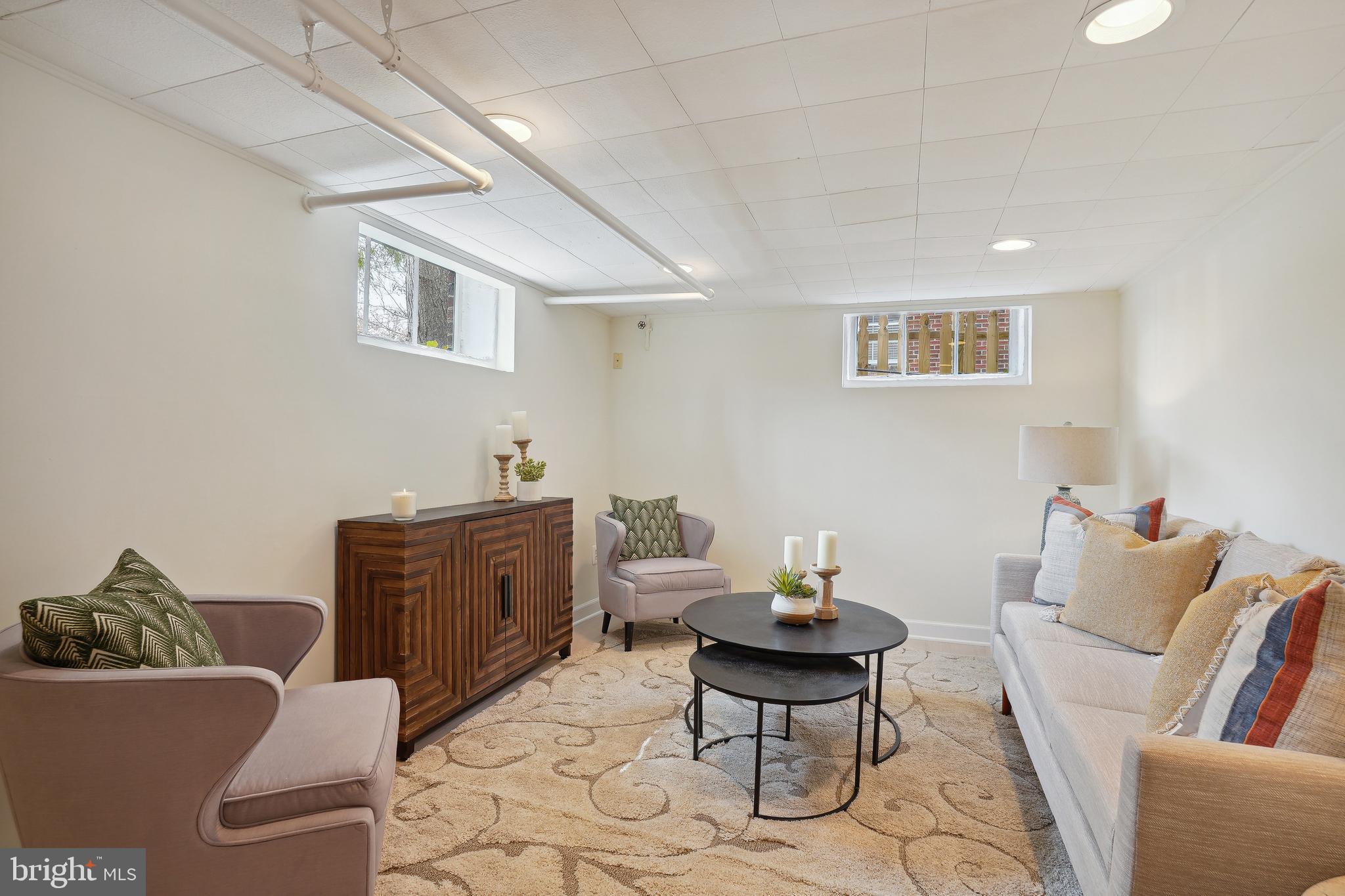 CHEVY CHASE VILLAGE - Residential