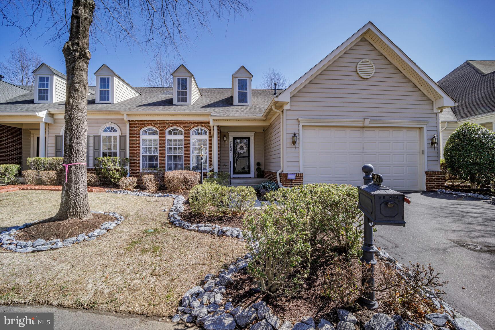 2157 VITTORIA COURT 44