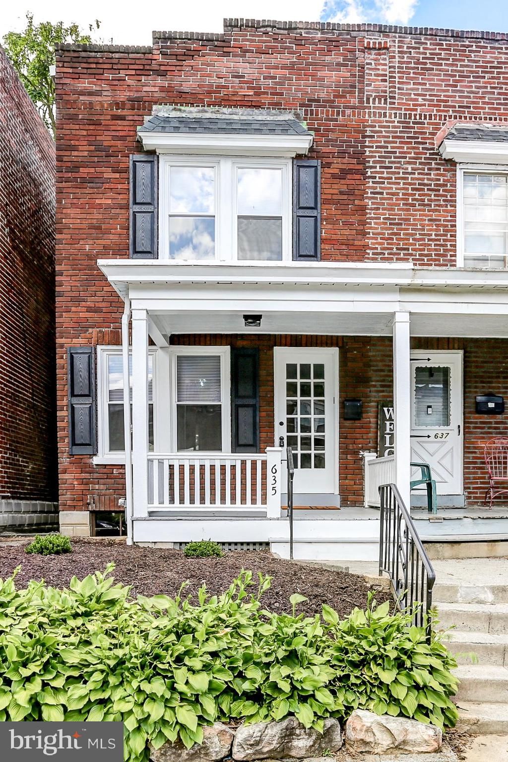 Photo of 635 Lehigh Avenue, Lancaster, PA 17602 (MLS # PALA2051862)