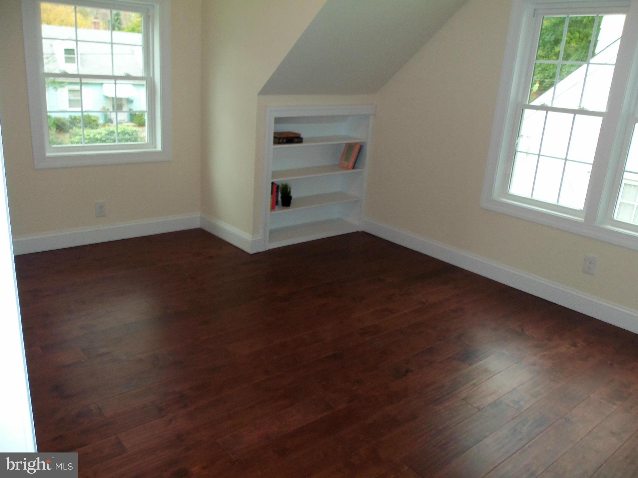 HOMEWOOD - Residential