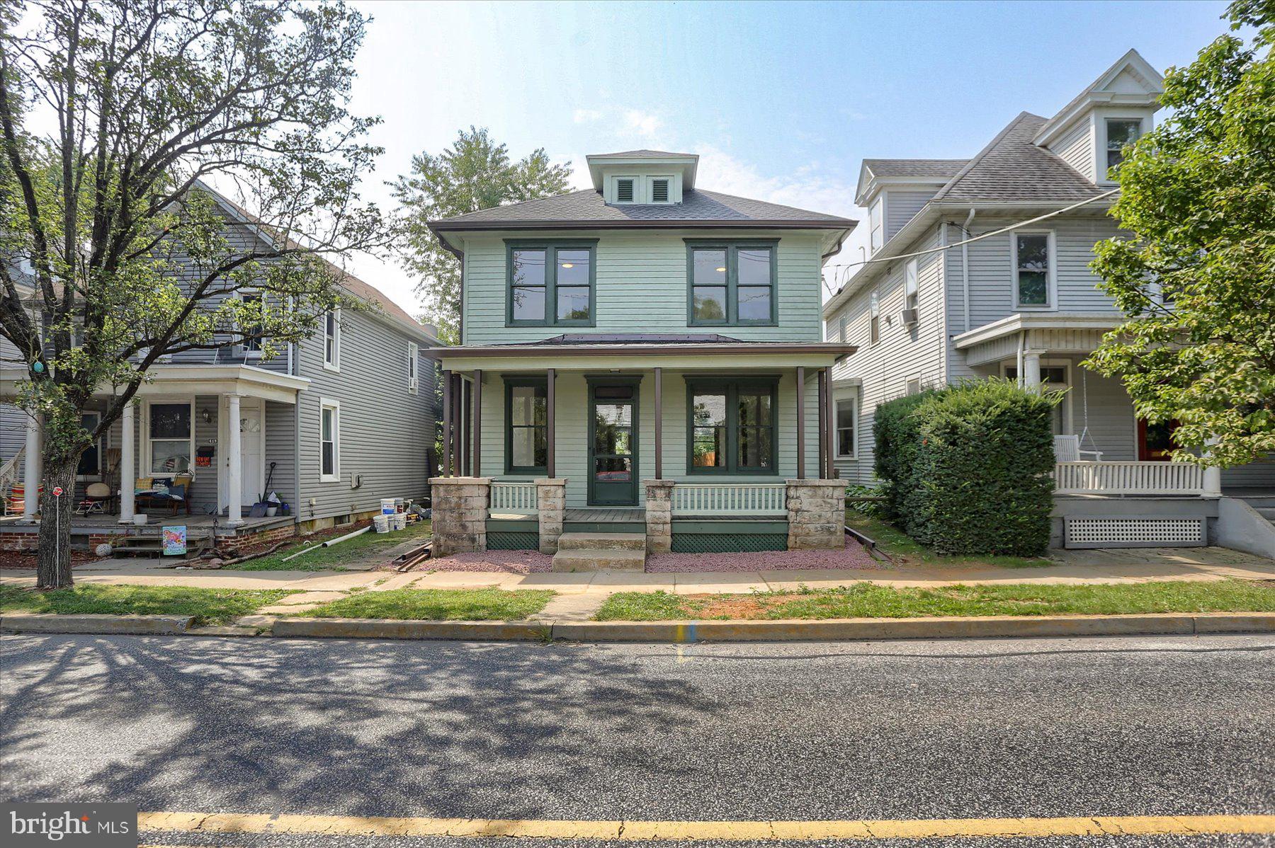 Charming Historic Home in the Heart of Mechanicsburg
Welcome to 421 Simpson Street, where timeless character meets modern convenience. This charming historic home, located in the heart of Mechanicsburg, has been thoughtfully updated while preserving its classic appeal.
Step inside to discover stunning natural wood trim and gleaming hardwood floors. The main level features a formal living room with elegant sliding doors that open to a spacious dining area, perfect for entertaining. The fully renovated kitchen is a chef's delight, boasting new cabinets, sleek quartz countertops, and a full suite of stainless steel appliances. A convenient half bath completes the first floor.
Upstairs, the second floor hosts three comfortable bedrooms and a full bath. The third floor offers a versatile bonus room, ideal for a home office, playroom, or guest suite.
Outside, the expansive backyard provides ample space for recreation and relaxation, complemented by the convenience of off-street parking for three vehicles. Enjoy warm evenings and morning coffee on the welcoming front porch.
Don't miss your opportunity to own this beautiful home. Schedule your private showing today!