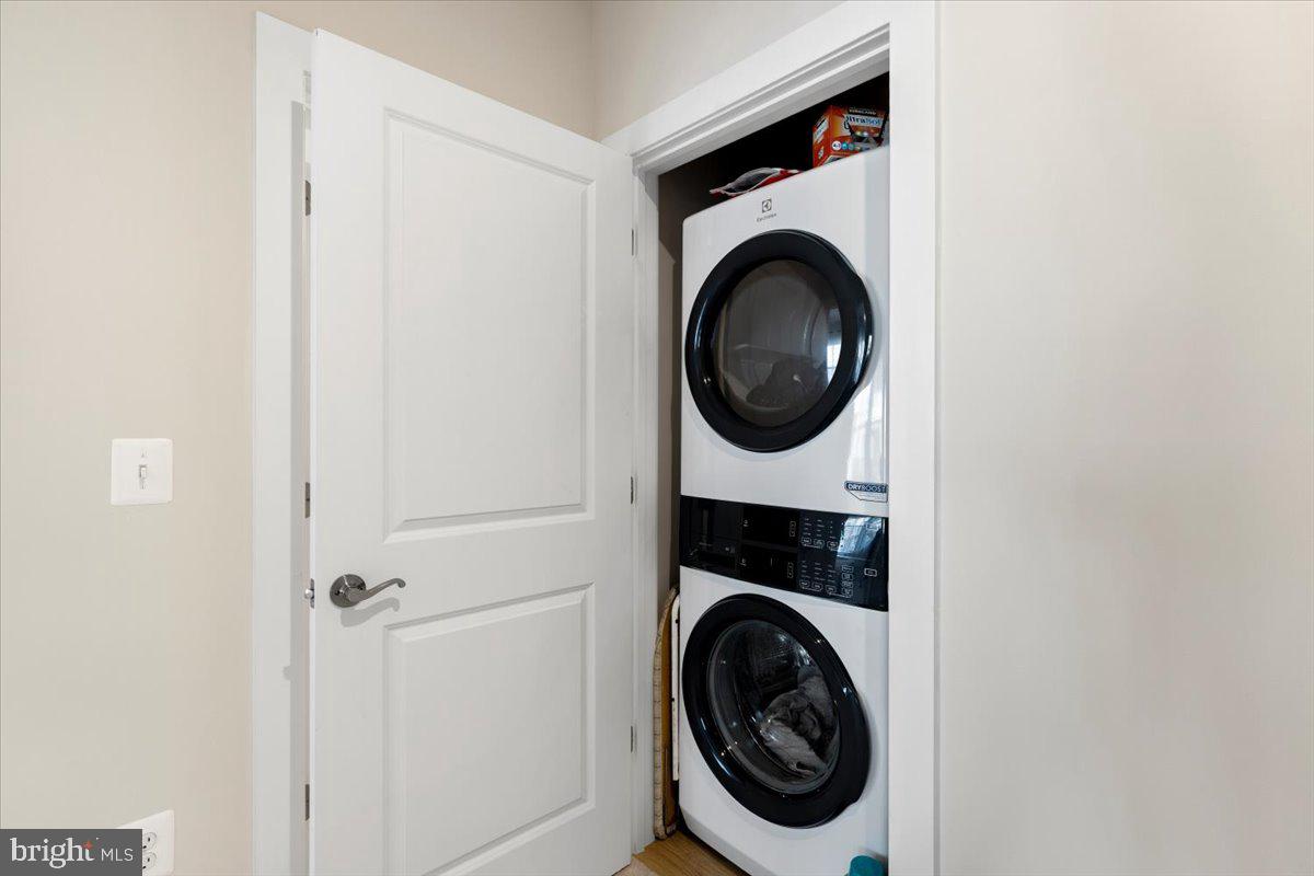 DULLES TECHNOLOGY - Residential