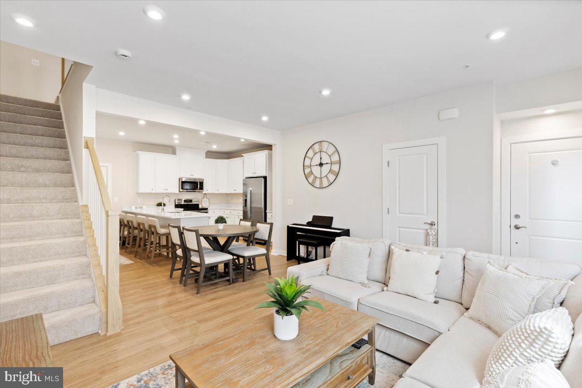 DULLES TECHNOLOGY - Residential