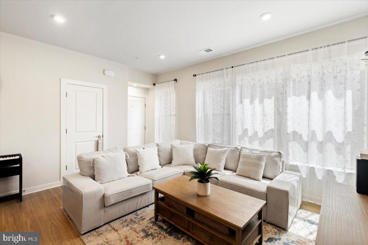 2437 SILVER LINE ALY 69A