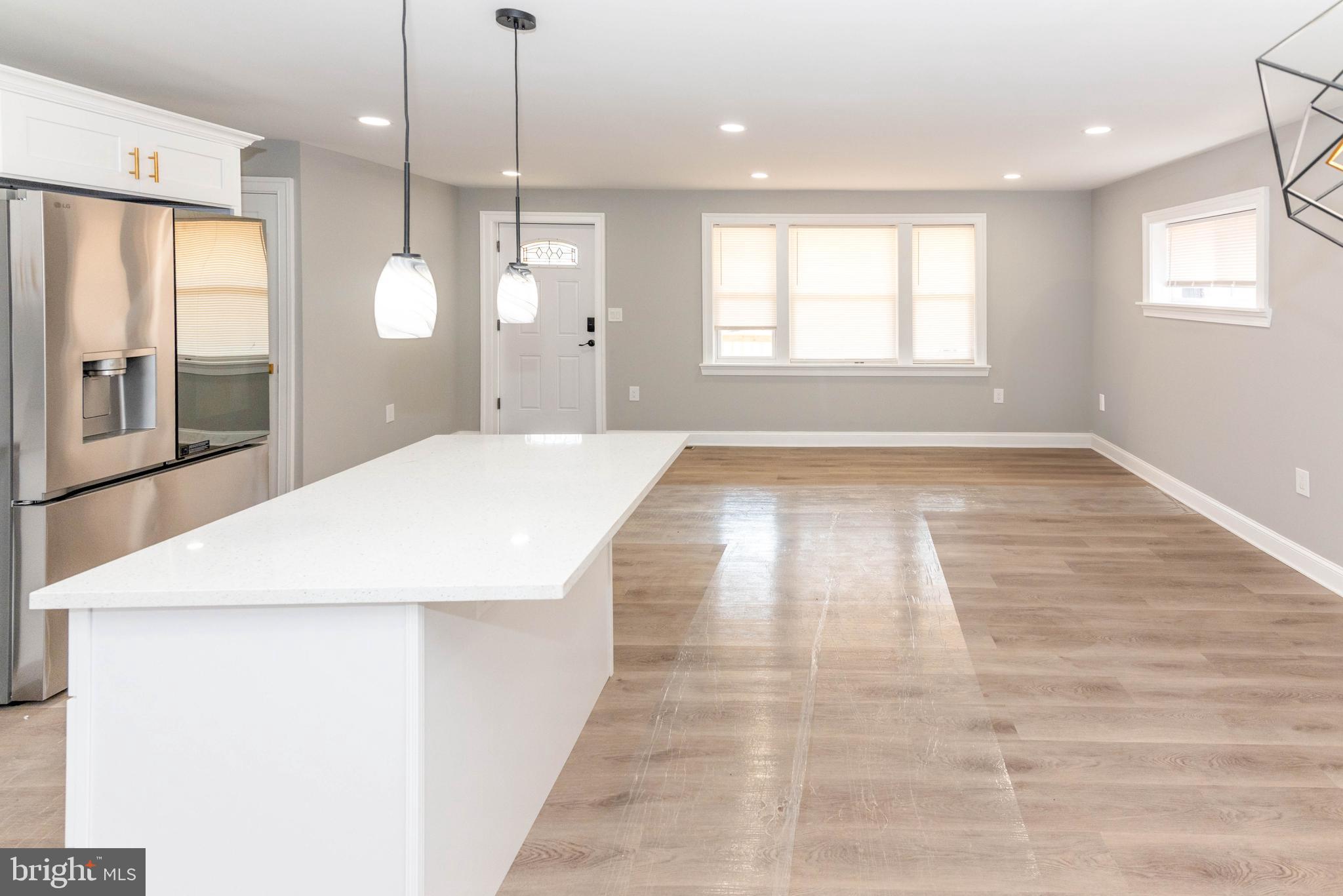 TWIN RIVER BEACH - Residential