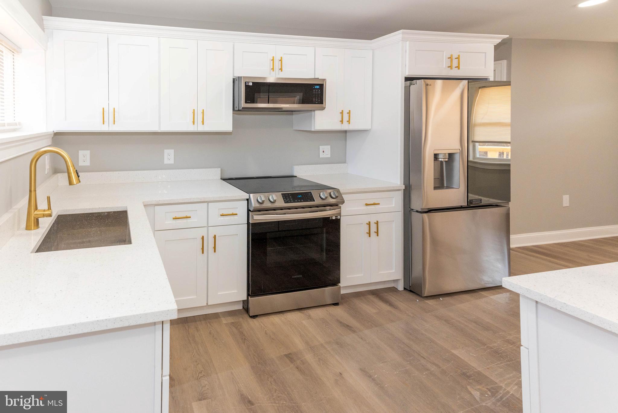 TWIN RIVER BEACH - Residential