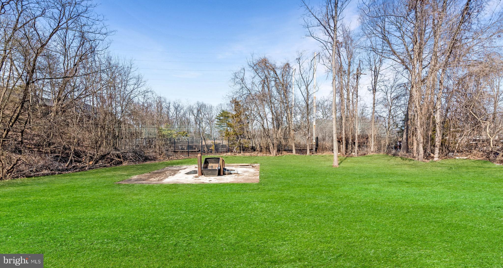 TWIN RIVER BEACH - Residential