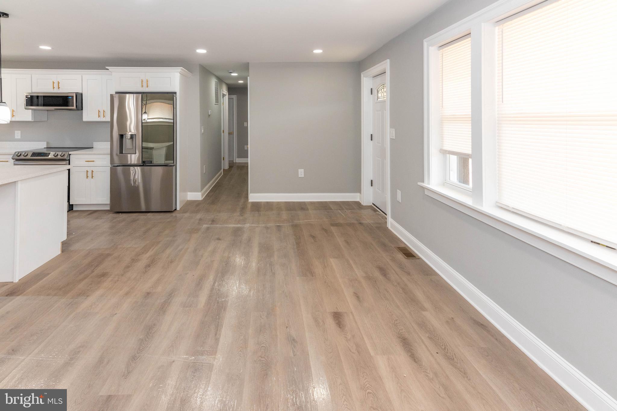 TWIN RIVER BEACH - Residential