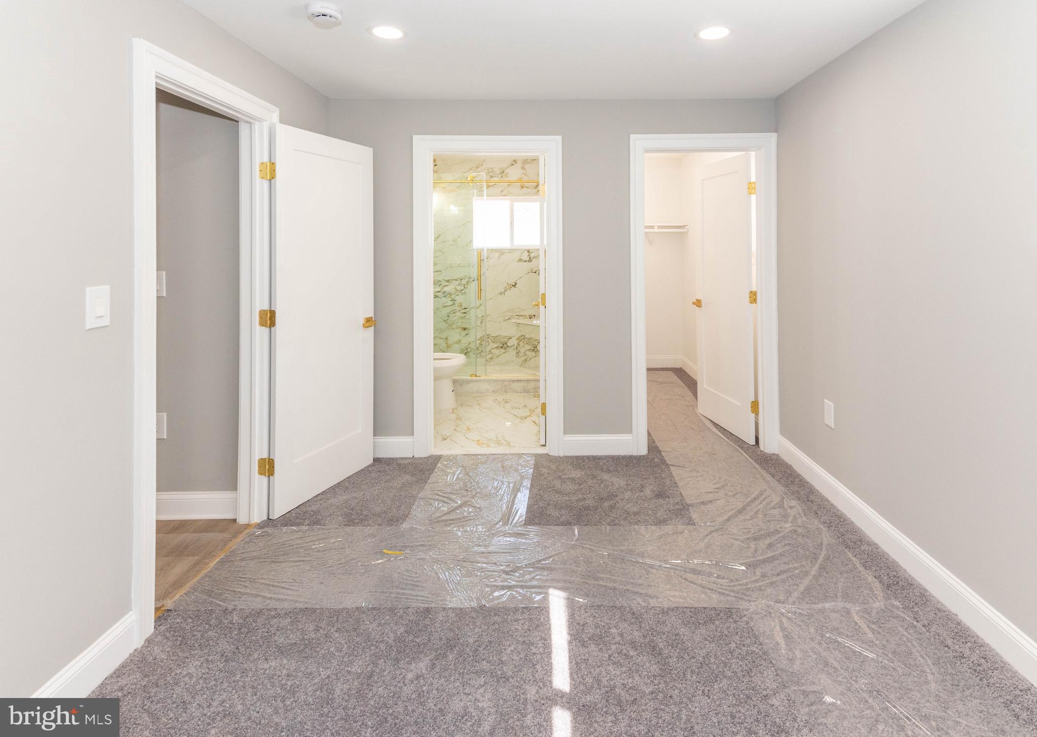 TWIN RIVER BEACH - Residential